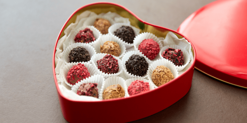 هدیه های دست ساز و شکلات برای کادوی روز ولنتاین 